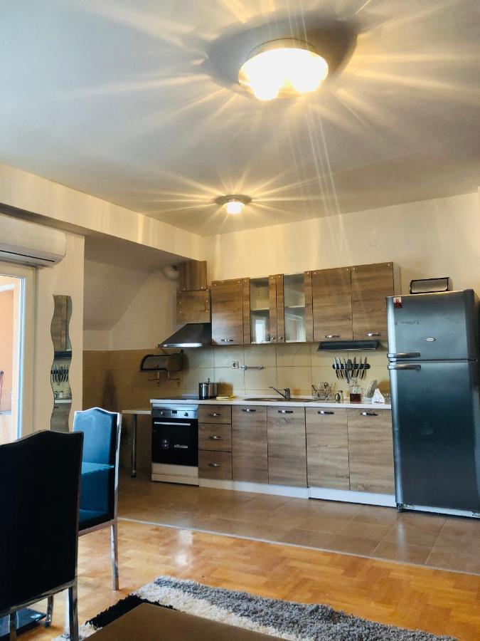 Apartments Near City Center Skopje Ngoại thất bức ảnh