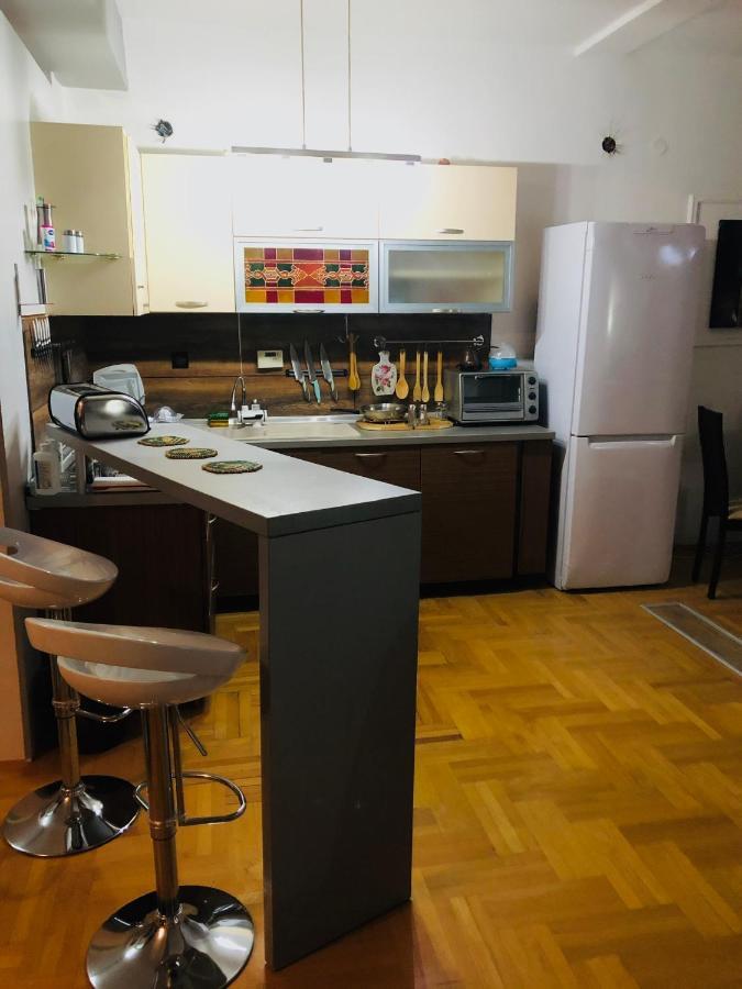 Apartments Near City Center Skopje Ngoại thất bức ảnh
