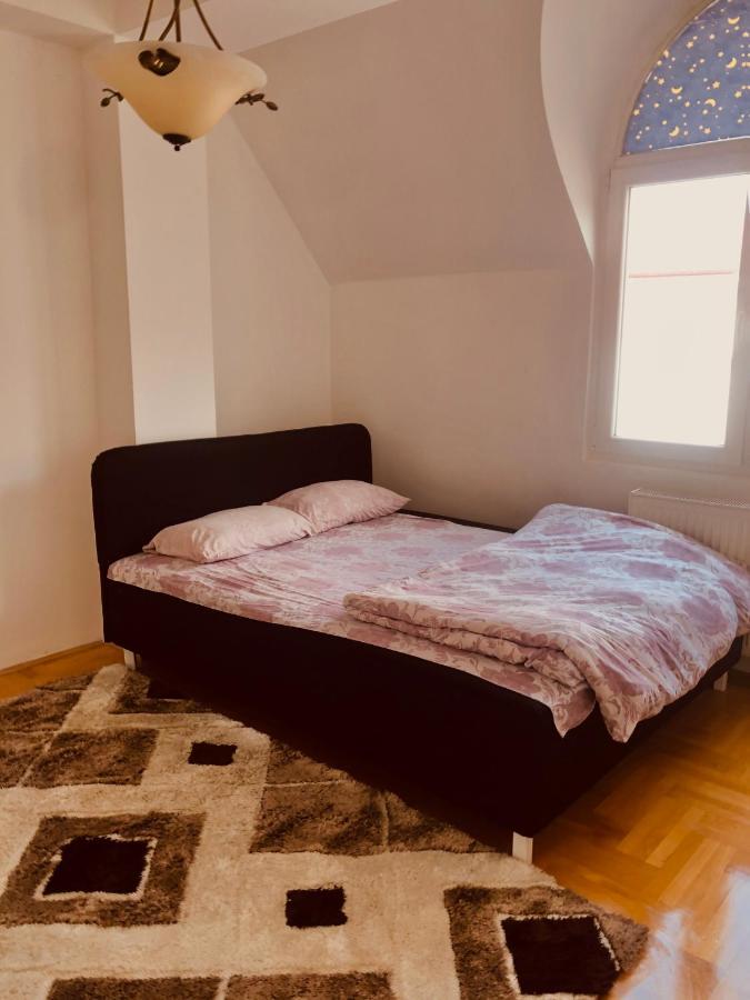 Apartments Near City Center Skopje Ngoại thất bức ảnh