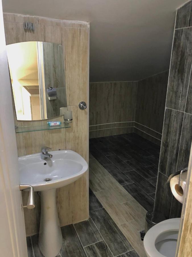 Apartments Near City Center Skopje Ngoại thất bức ảnh